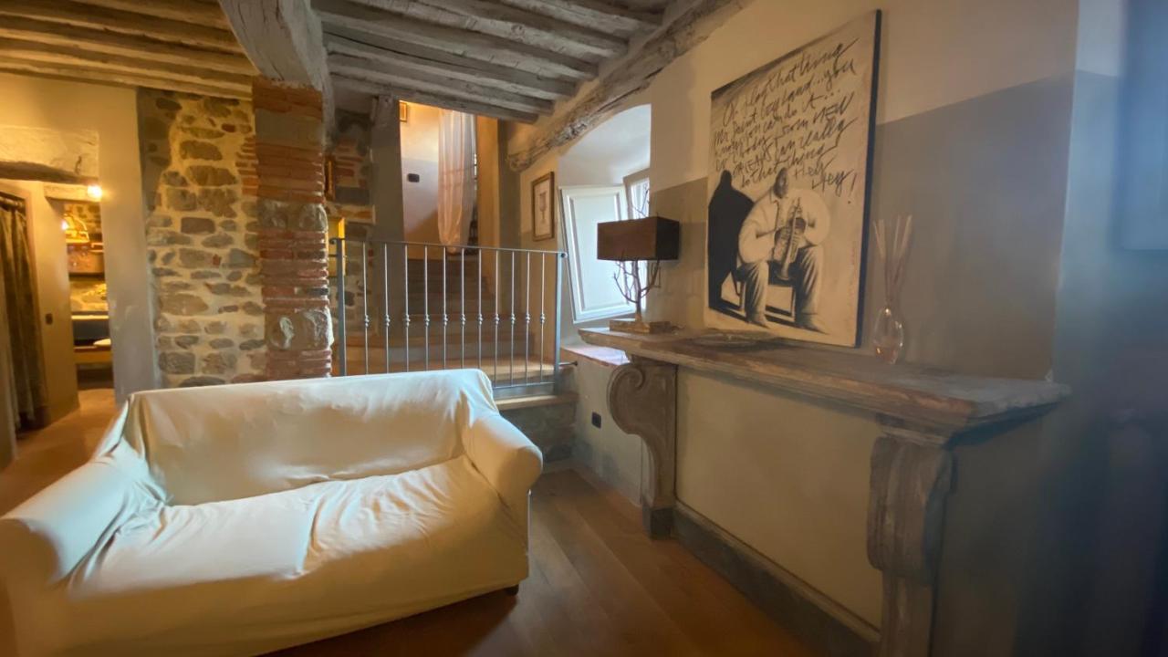 Residenza Buggiano Antica B&B - Charme Apartment In Tuscany Борго а Буджано Екстериор снимка