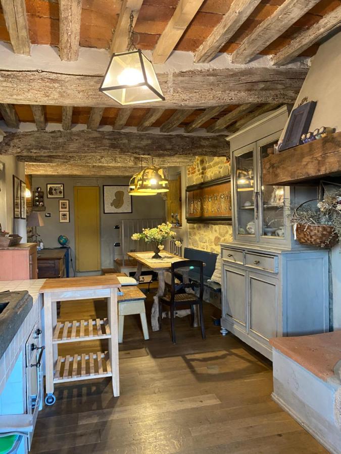 Residenza Buggiano Antica B&B - Charme Apartment In Tuscany Борго а Буджано Екстериор снимка
