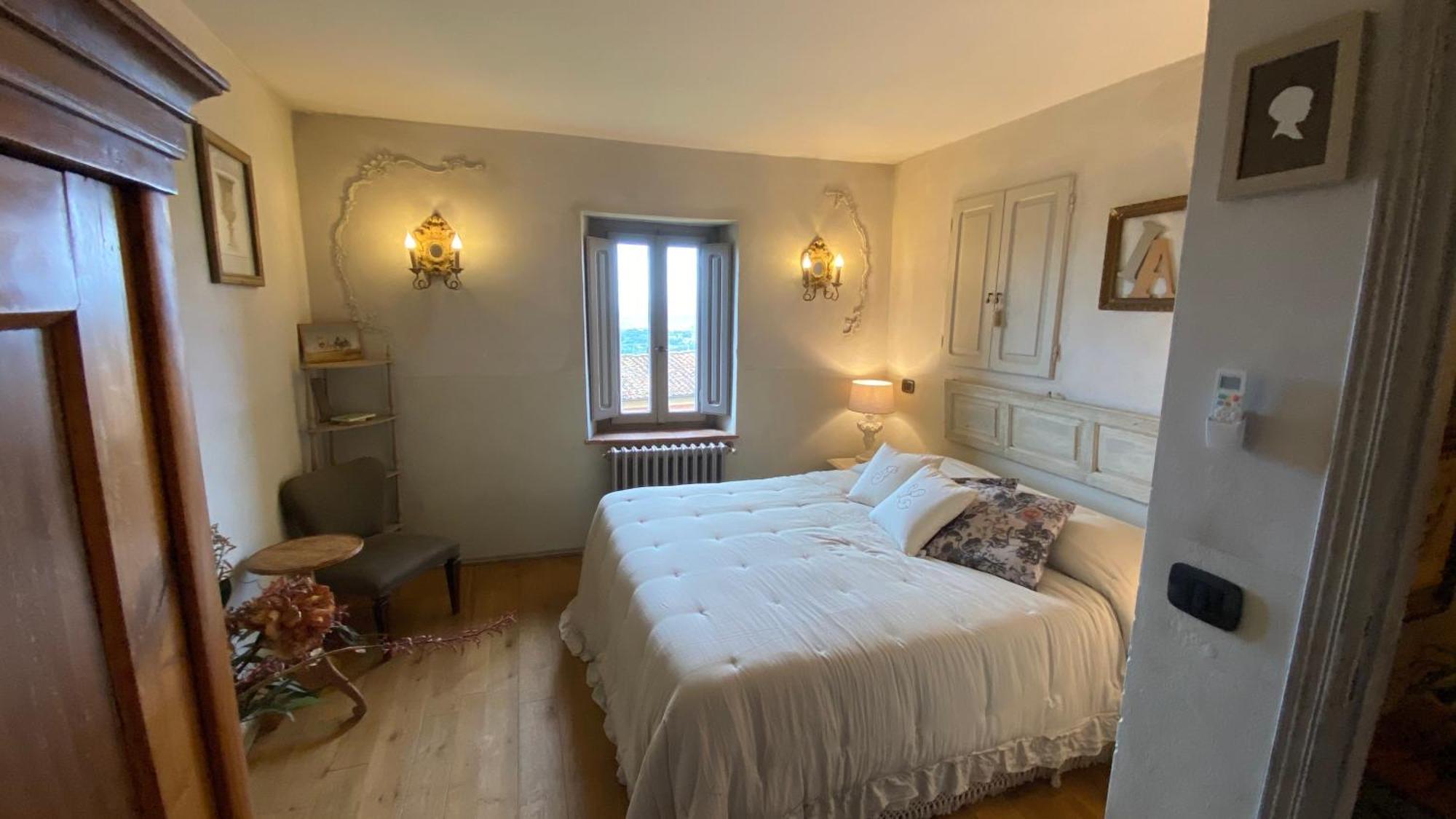 Residenza Buggiano Antica B&B - Charme Apartment In Tuscany Борго а Буджано Екстериор снимка